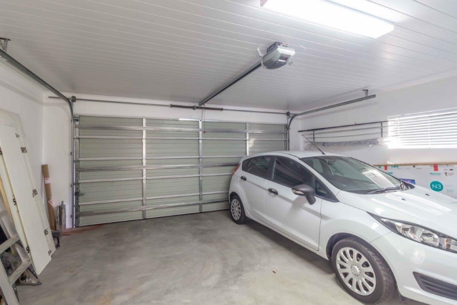 2 Bedroom Property for Sale in Velddrif Western Cape